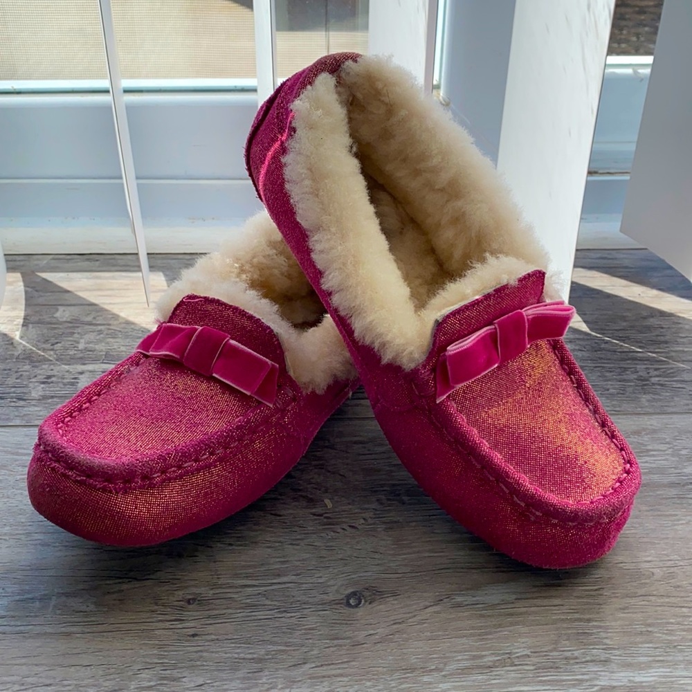 Like new! UGG Size 3 pink slip on shoes, rubber flexible sole, OUTSIDE or INSIDE
